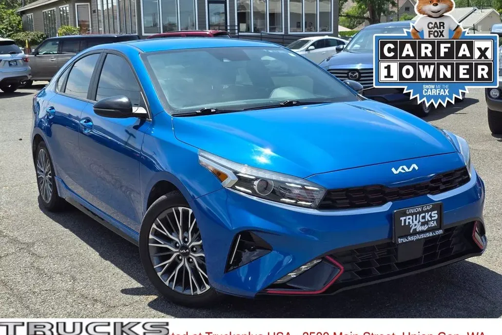 2023 Kia Forte GT-Line photo 1