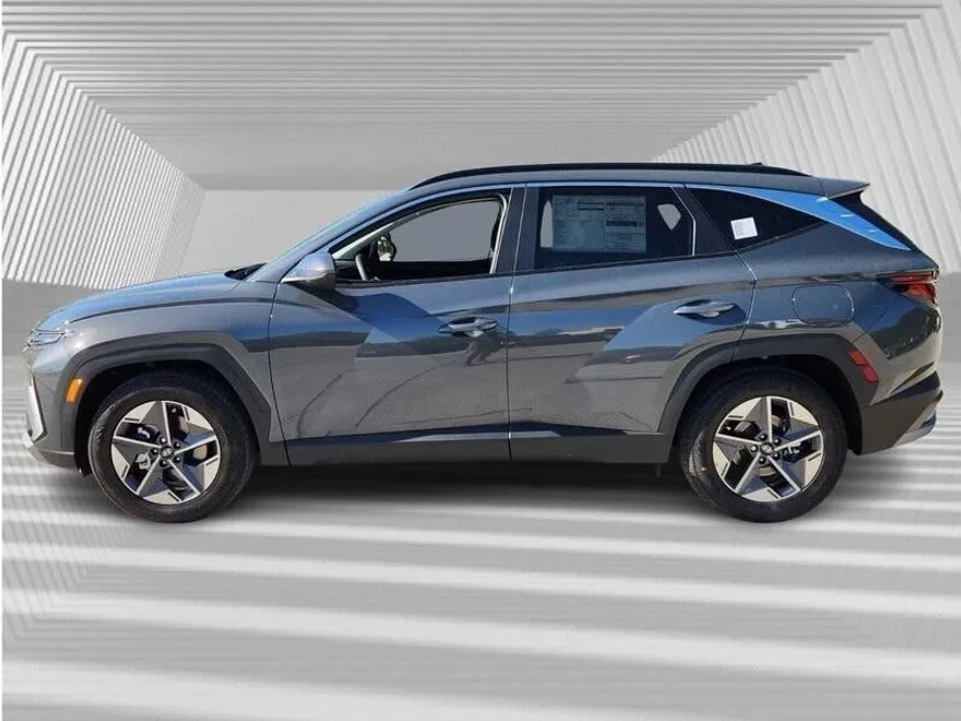 2026 Hyundai Tucson SEL photo 1