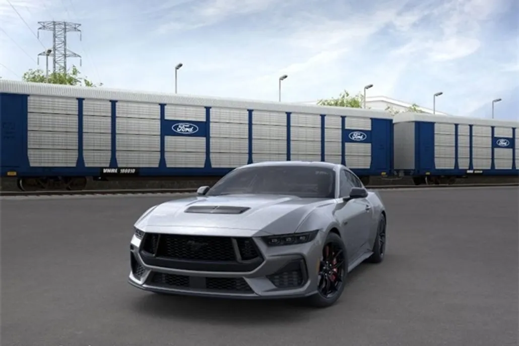 2025 Ford Mustang GT Premium photo 1