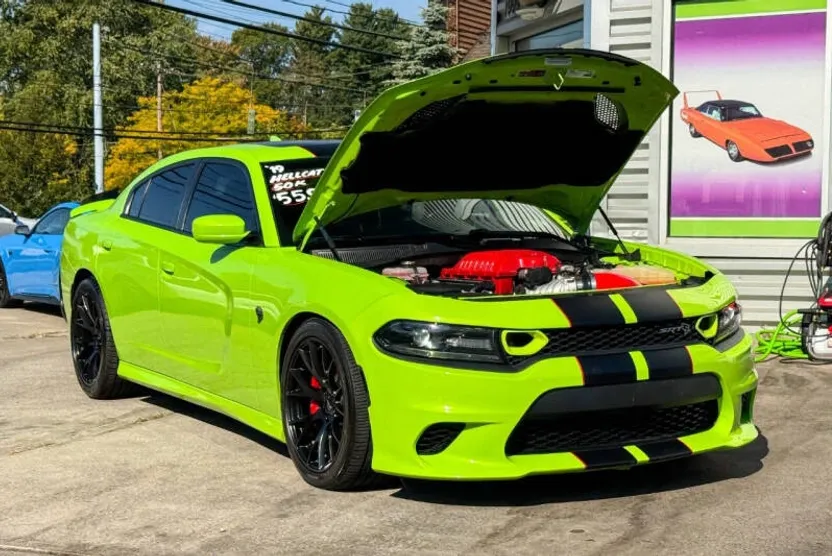 2019 Dodge Charger SRT8 Hellcat photo 1