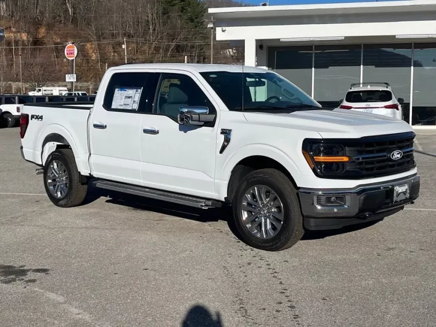 2025 Ford F-150 XLT photo 1