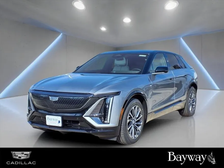 2025 Cadillac Lyriq Sport photo 1