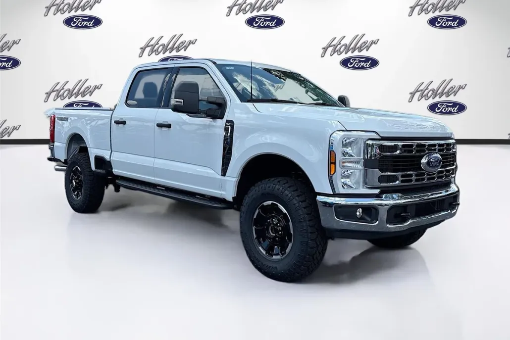 2025 Ford F-350 XLT photo 1