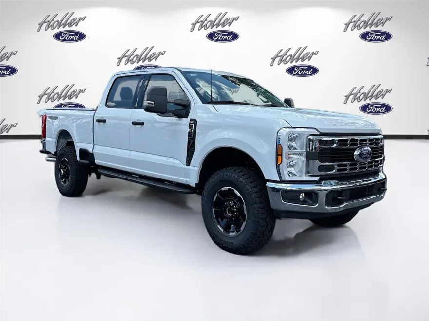 2025 Ford F-350 XLT photo 1