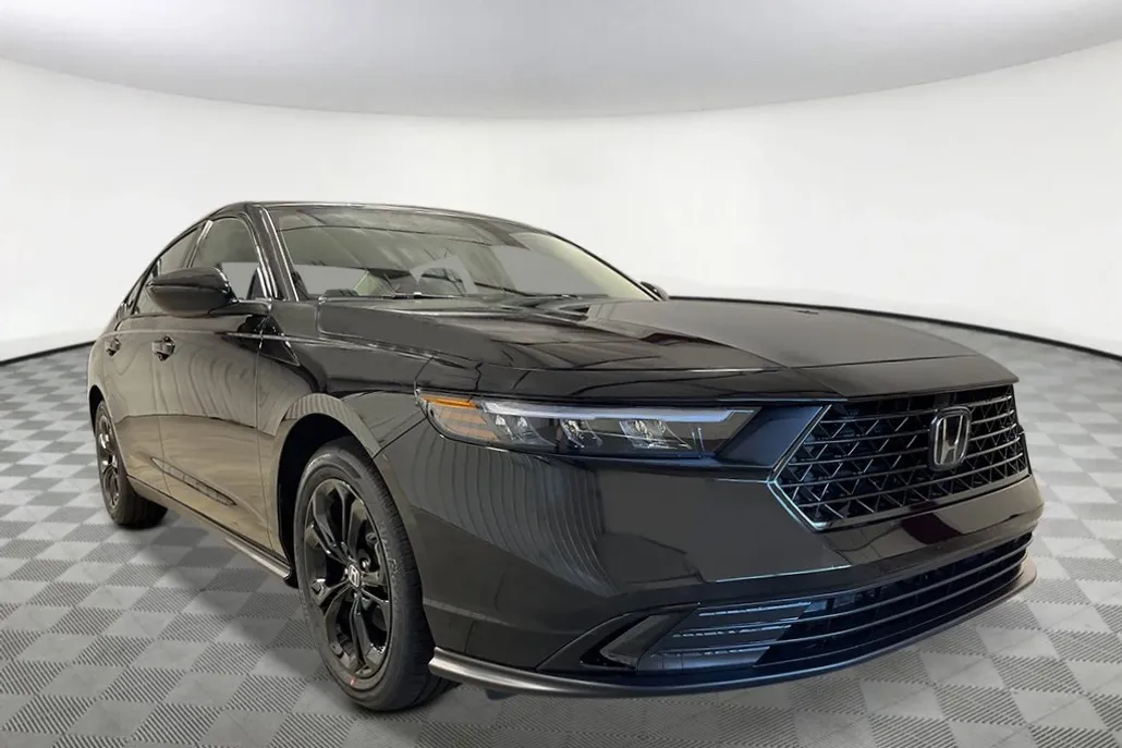 2025 Honda Accord SE photo 1