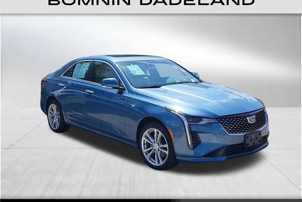 2024 Cadillac CT4 Luxury photo 1