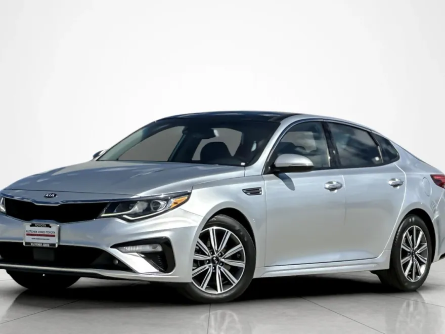 2019 Kia Optima EX photo 1