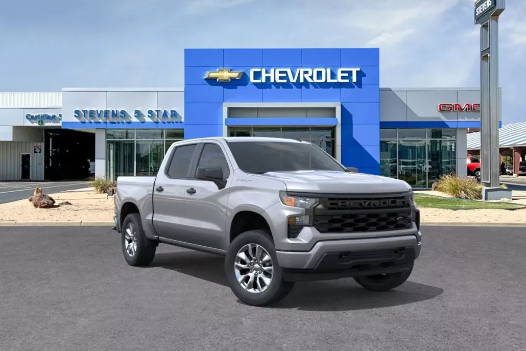 2026 Chevrolet Silverado 1500 Custom photo 1