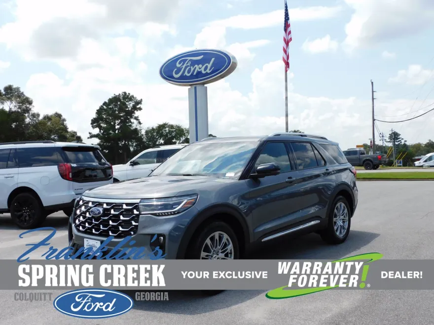 2025 Ford Explorer Platinum photo 1