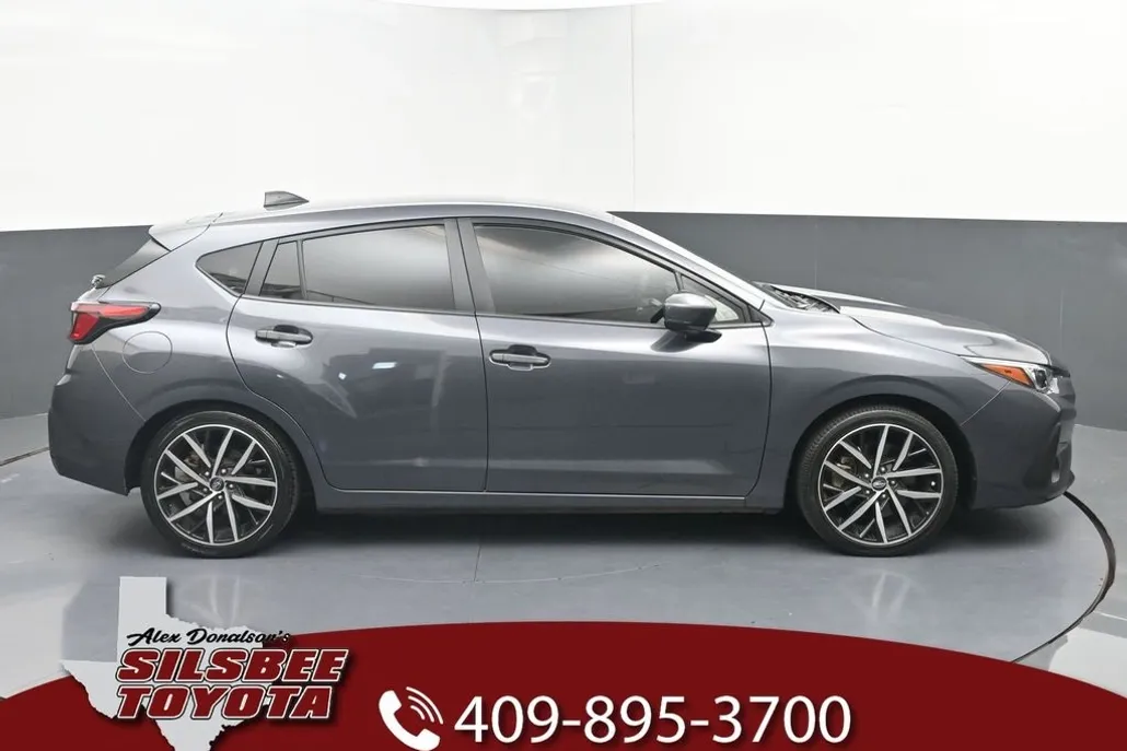 2024 Subaru Impreza Sport photo 1