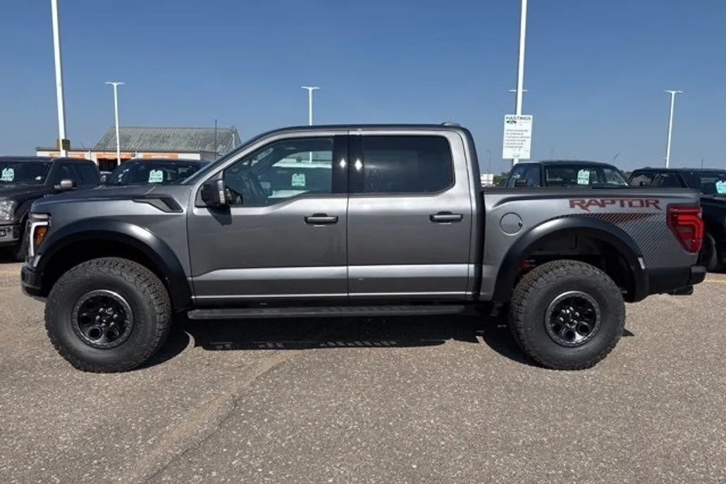 2025 Ford F-150 Raptor photo 1