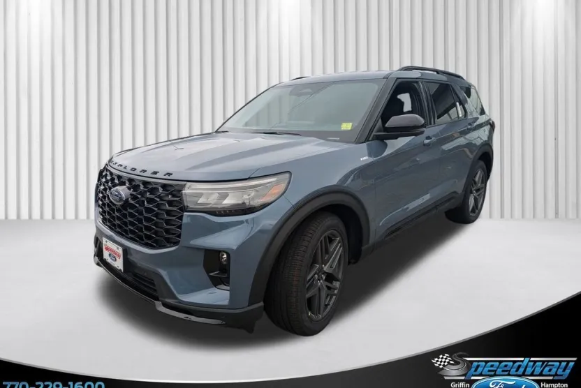 2025 Ford Explorer ST-Line photo 1