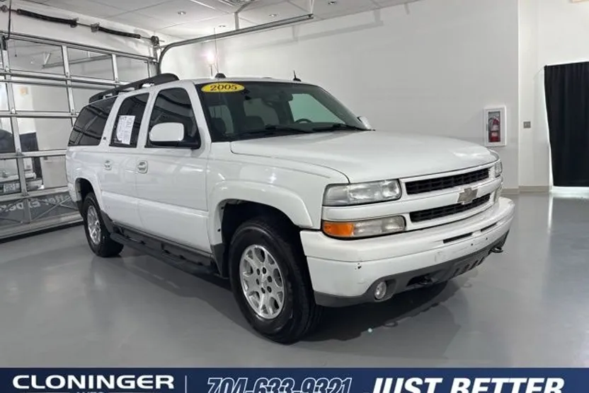 2005 Chevrolet Suburban 1500 Z71 photo 1