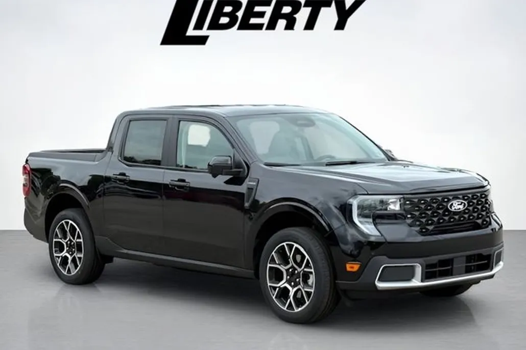 2025 Ford Maverick Lariat photo 1
