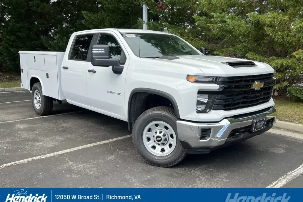 2024 Chevrolet Silverado 3500HD photo 1