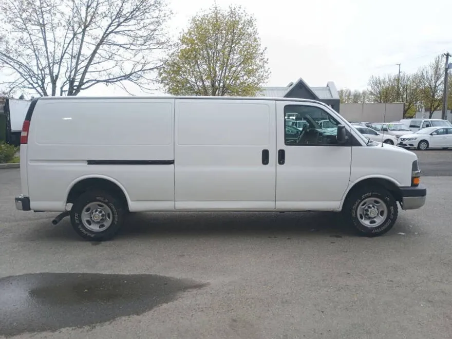 2012 Chevrolet Express 2500 Cargo Van photo 1