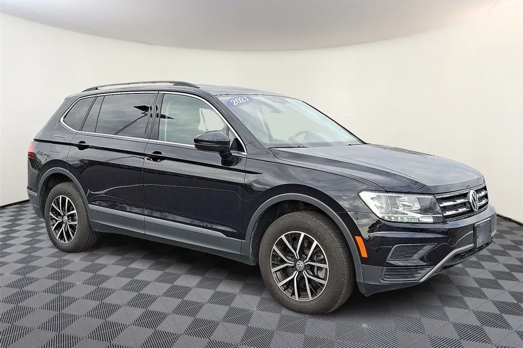 2021 Volkswagen Tiguan SE R-Line Black photo 1