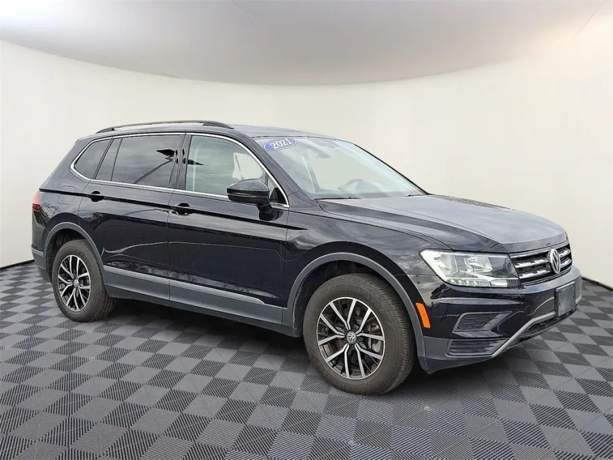 2021 Volkswagen Tiguan SE R-Line Black photo 1