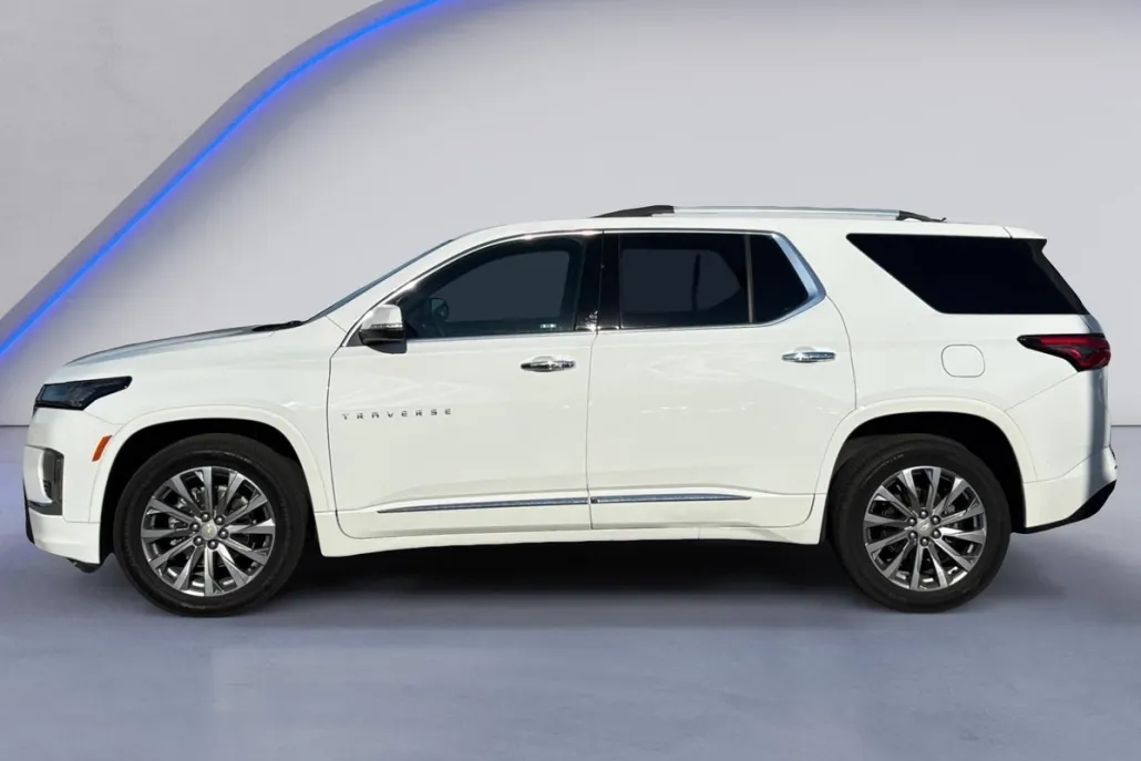 2022 Chevrolet Traverse Premier photo 1