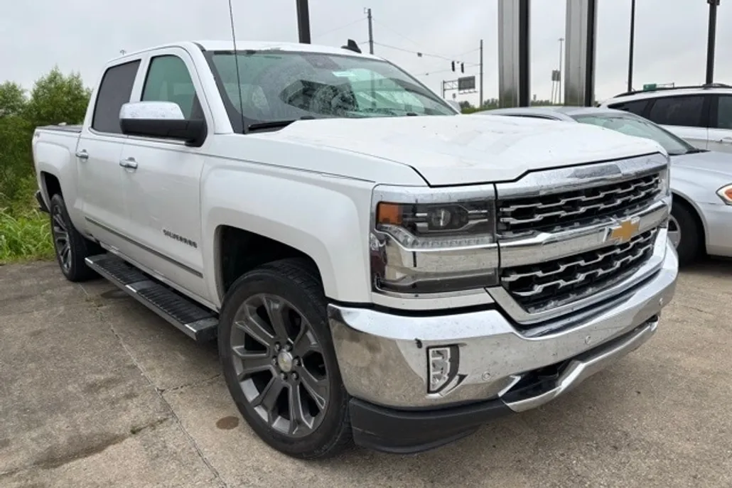 2017 Chevrolet Silverado 1500 LTZ photo 1