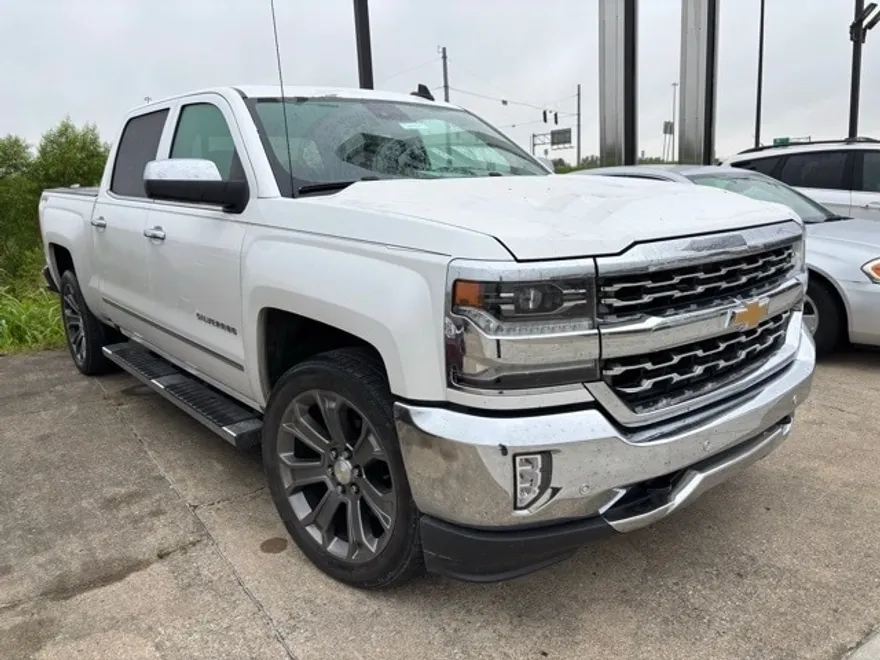 2017 Chevrolet Silverado 1500 LTZ photo 1