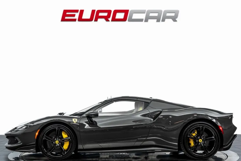 2024 Ferrari 296 GTS photo 1