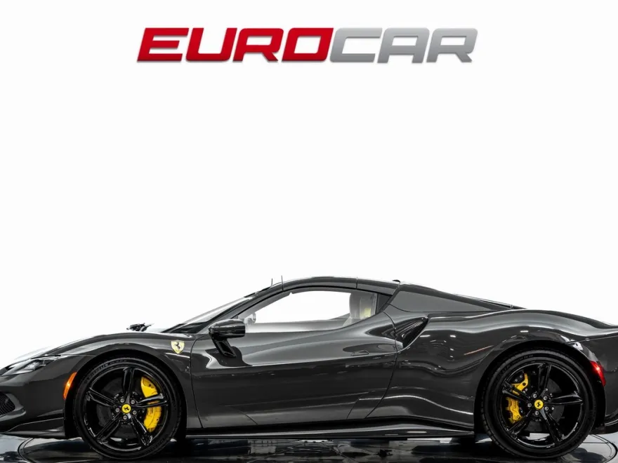 2024 Ferrari 296 GTS photo 1