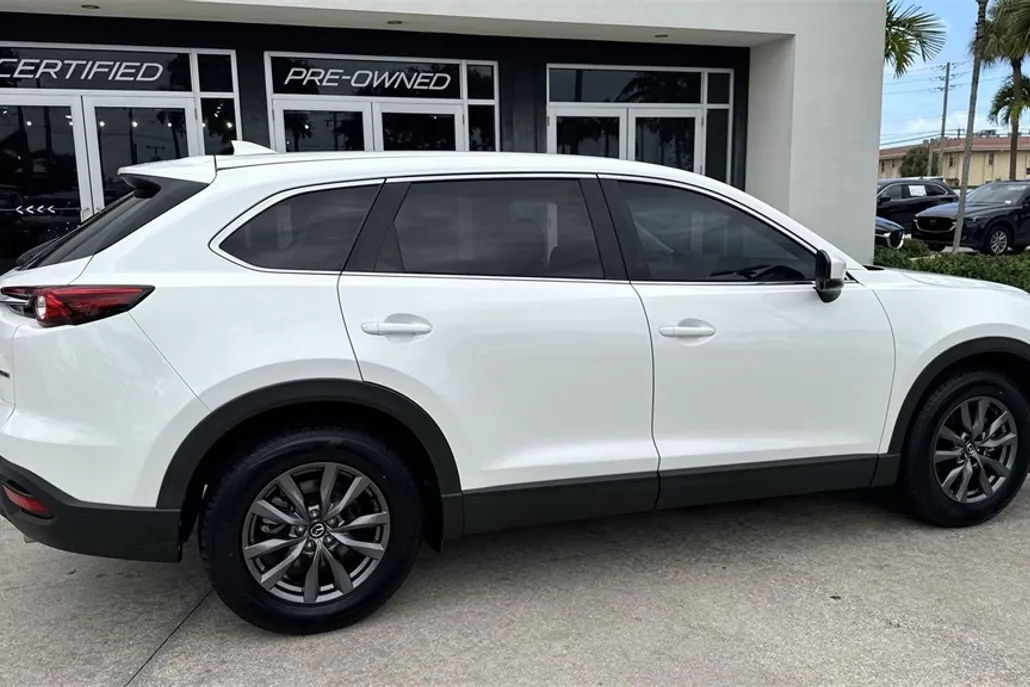 2022 Mazda CX-9 Sport photo 1