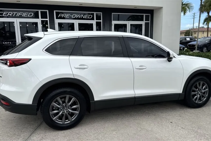 2022 Mazda CX-9 Sport photo 1