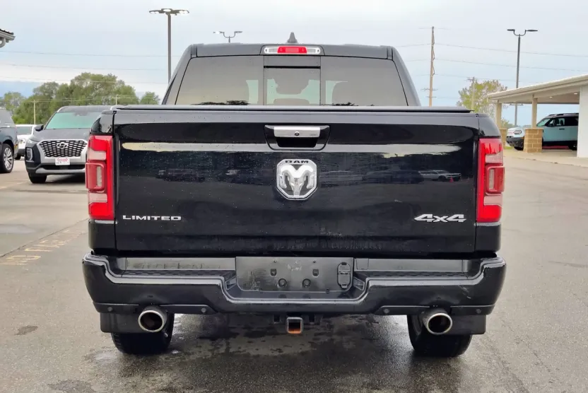 2022 Ram 1500 Limited photo 1