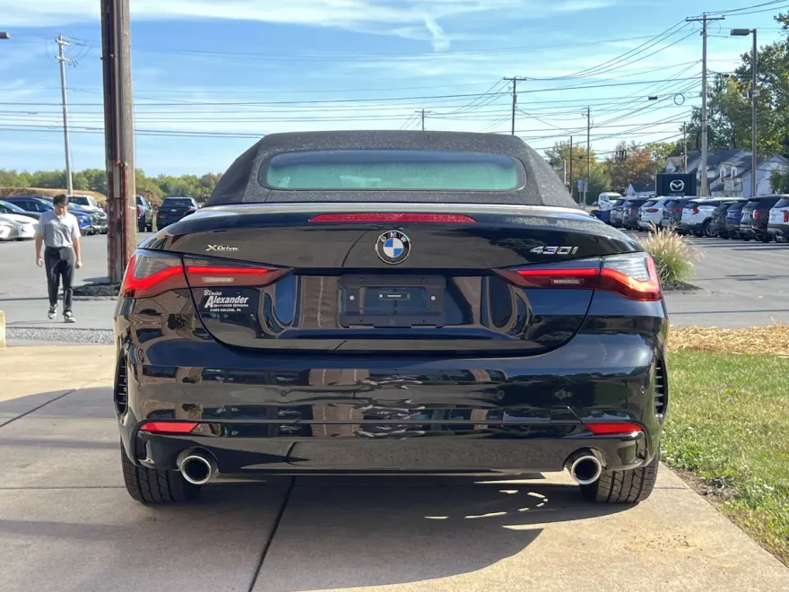 2025 Bmw 430i xDrive Convertible photo 1