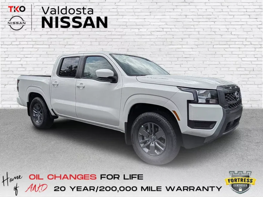 2025 Nissan Frontier Crew Cab SV photo 1
