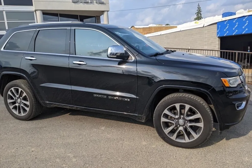 2017 Jeep Grand Cherokee Overland photo 1