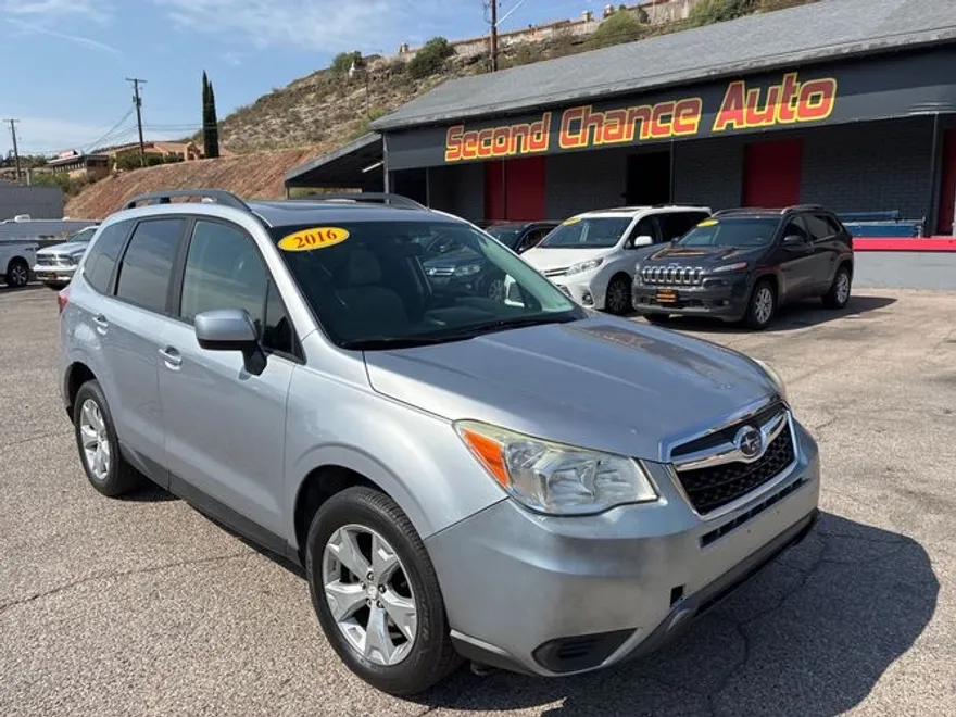 2018 Subaru Forester 2.5i Premium photo 1