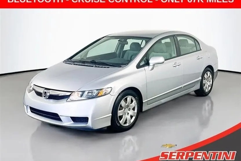 2010 Honda Civic LX photo 1
