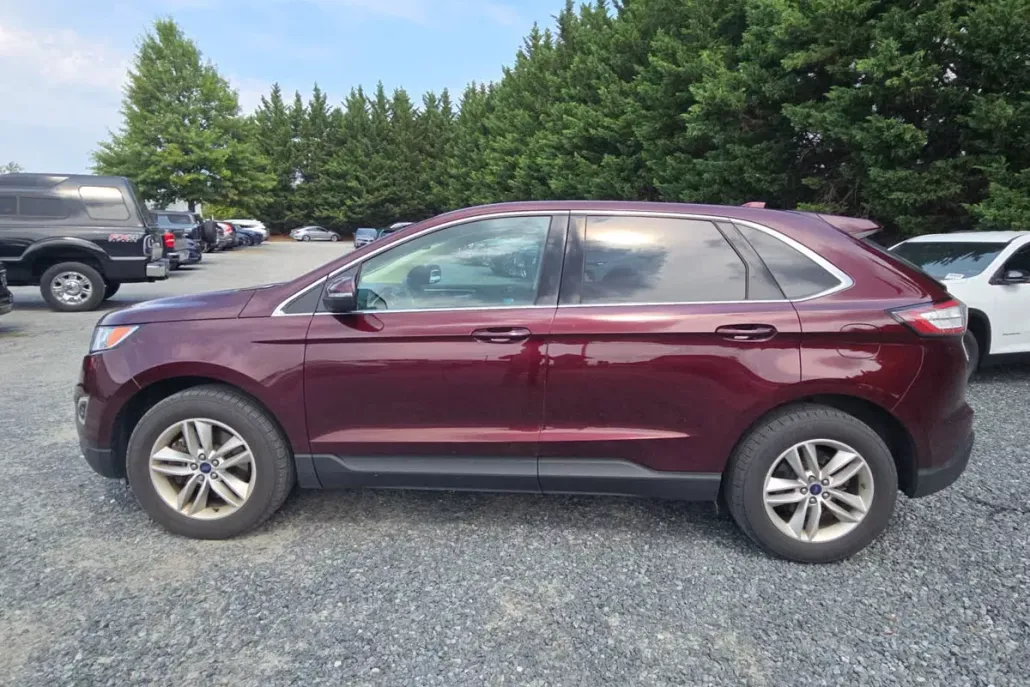 2017 Ford Edge SEL photo 1