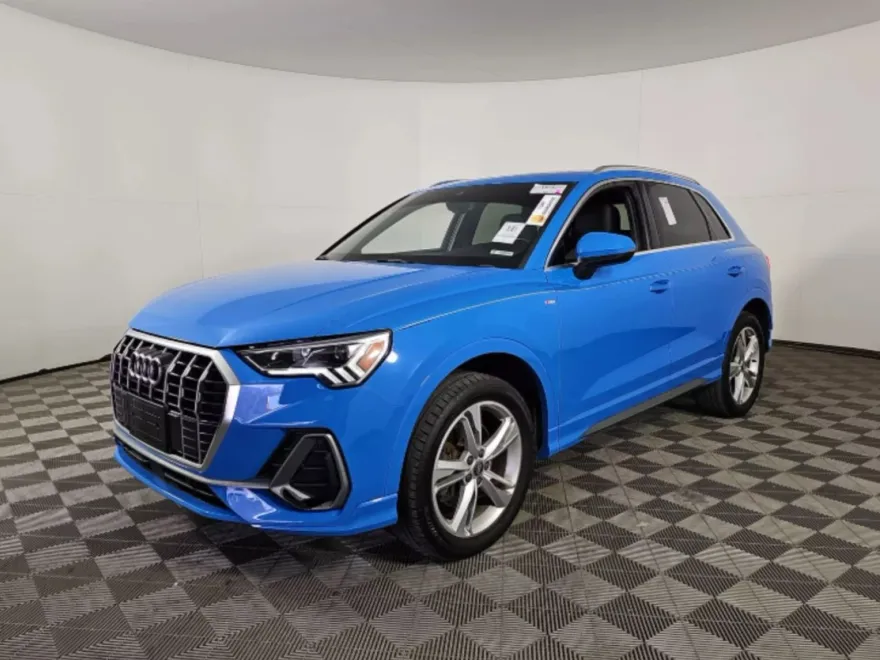 2019 Audi Q3 S line Premium Plus photo 1