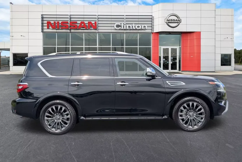 2024 Nissan Armada Platinum photo 1