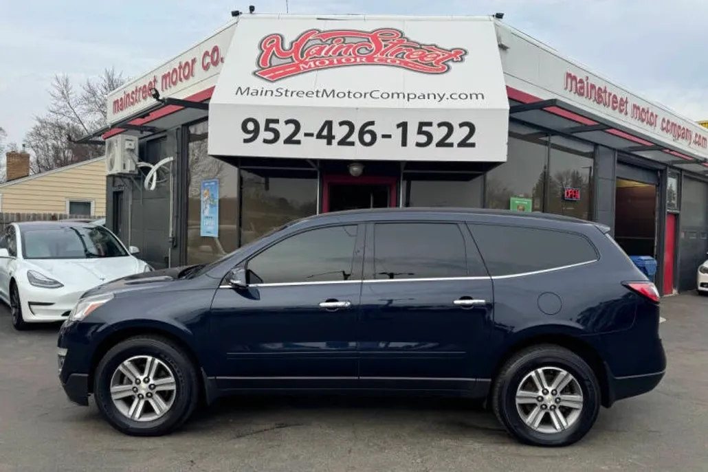 2015 Chevrolet Traverse 1LT photo 1