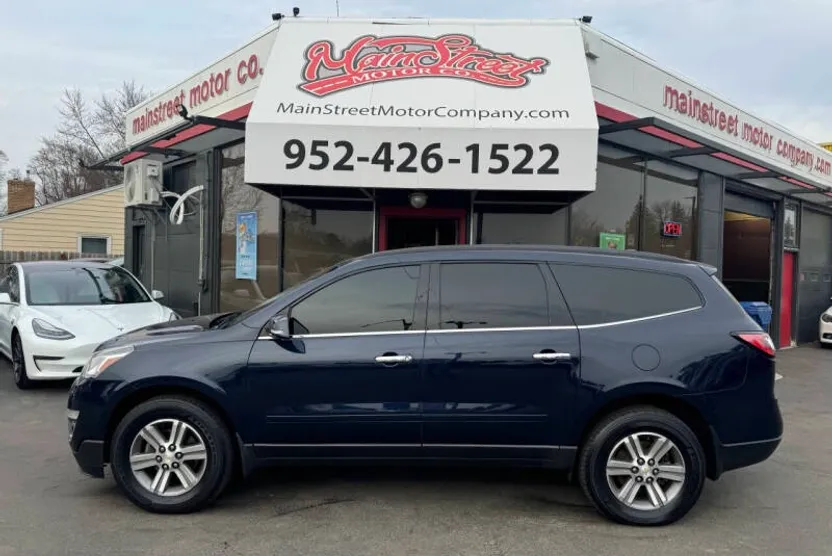 2015 Chevrolet Traverse 1LT photo 1
