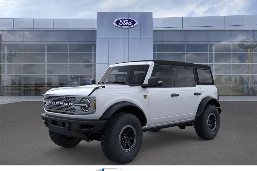 2024 Ford Bronco Badlands photo 1