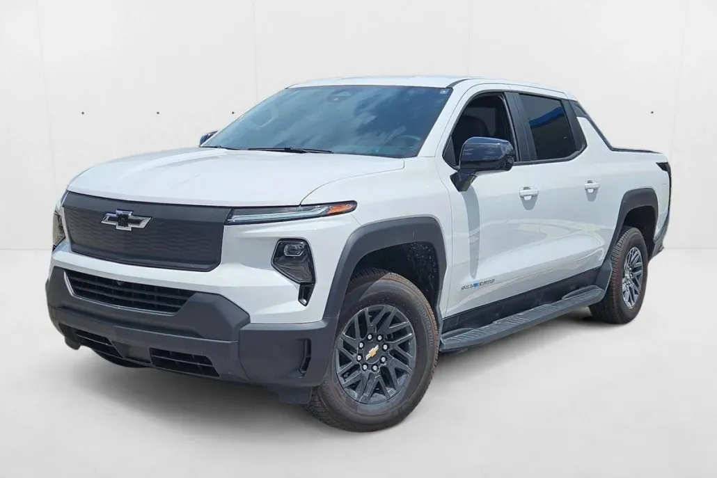 2024 Chevrolet Silverado EV Work Truck photo 1