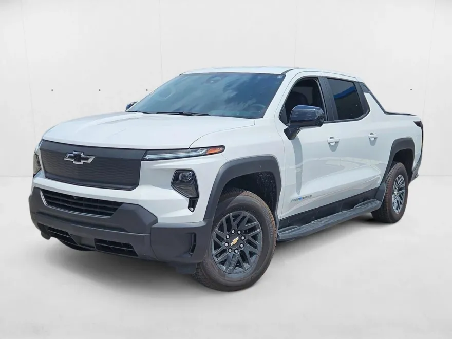 2024 Chevrolet Silverado EV Work Truck photo 1