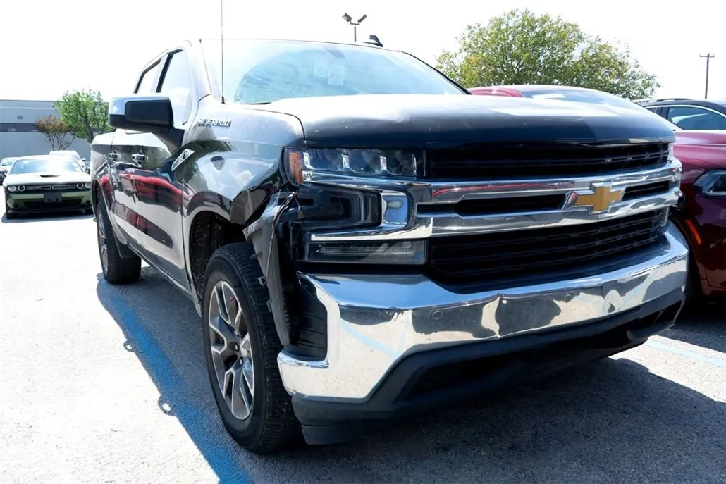 2020 Chevrolet Silverado 1500 LT photo 1