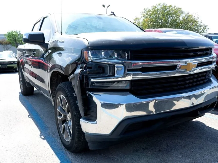 2020 Chevrolet Silverado 1500 LT photo 1