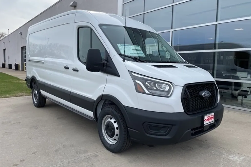 2025 Ford Transit photo 1