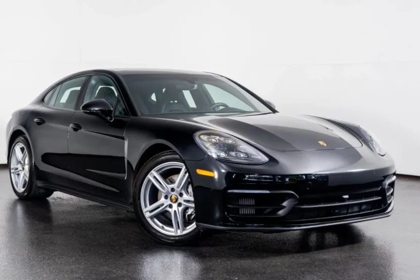 2022 Porsche Panamera 4 Platinum photo 1