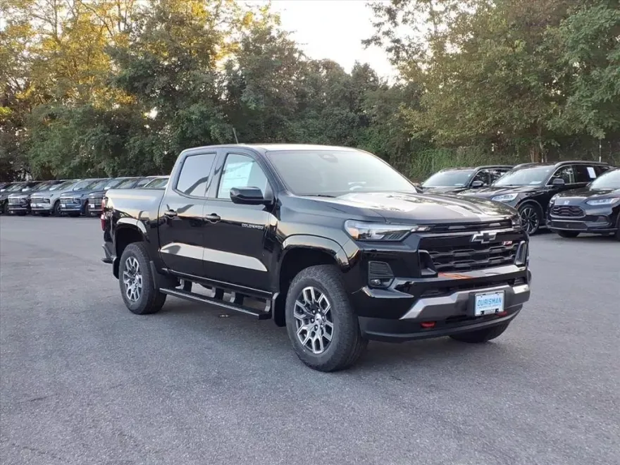 2026 Chevrolet Colorado Z71 photo 1