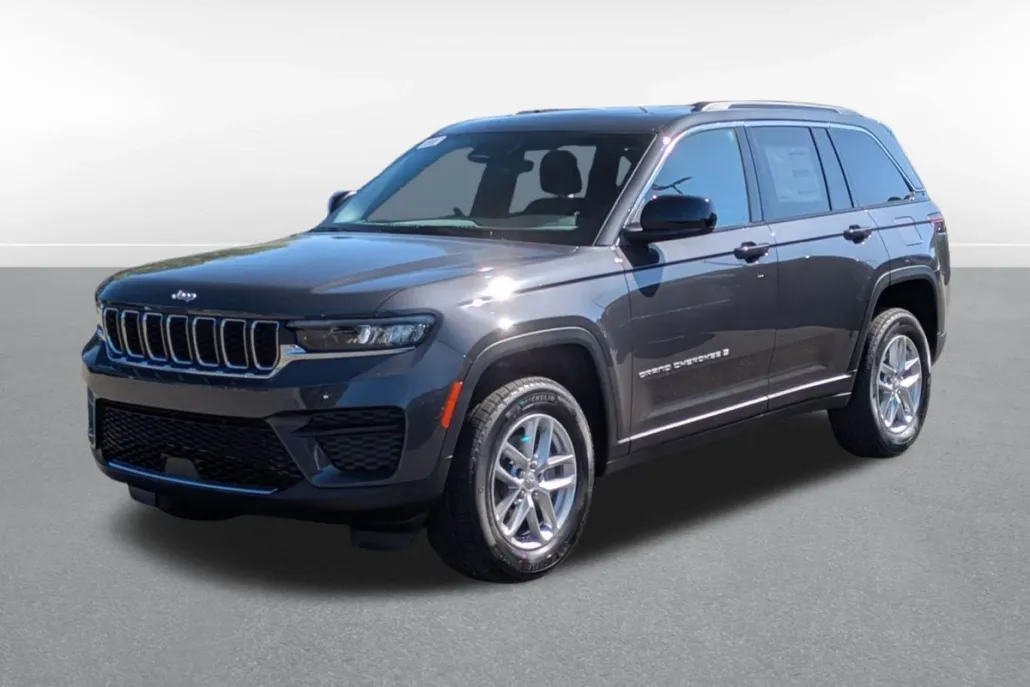 2025 Jeep Grand Cherokee Laredo X photo 1