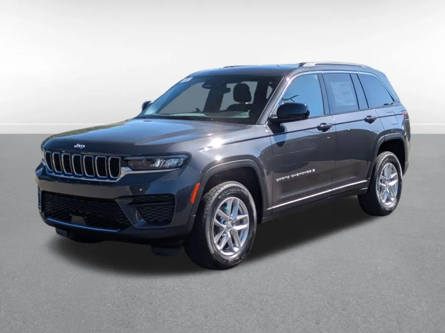 2025 Jeep Grand Cherokee Laredo X photo 1